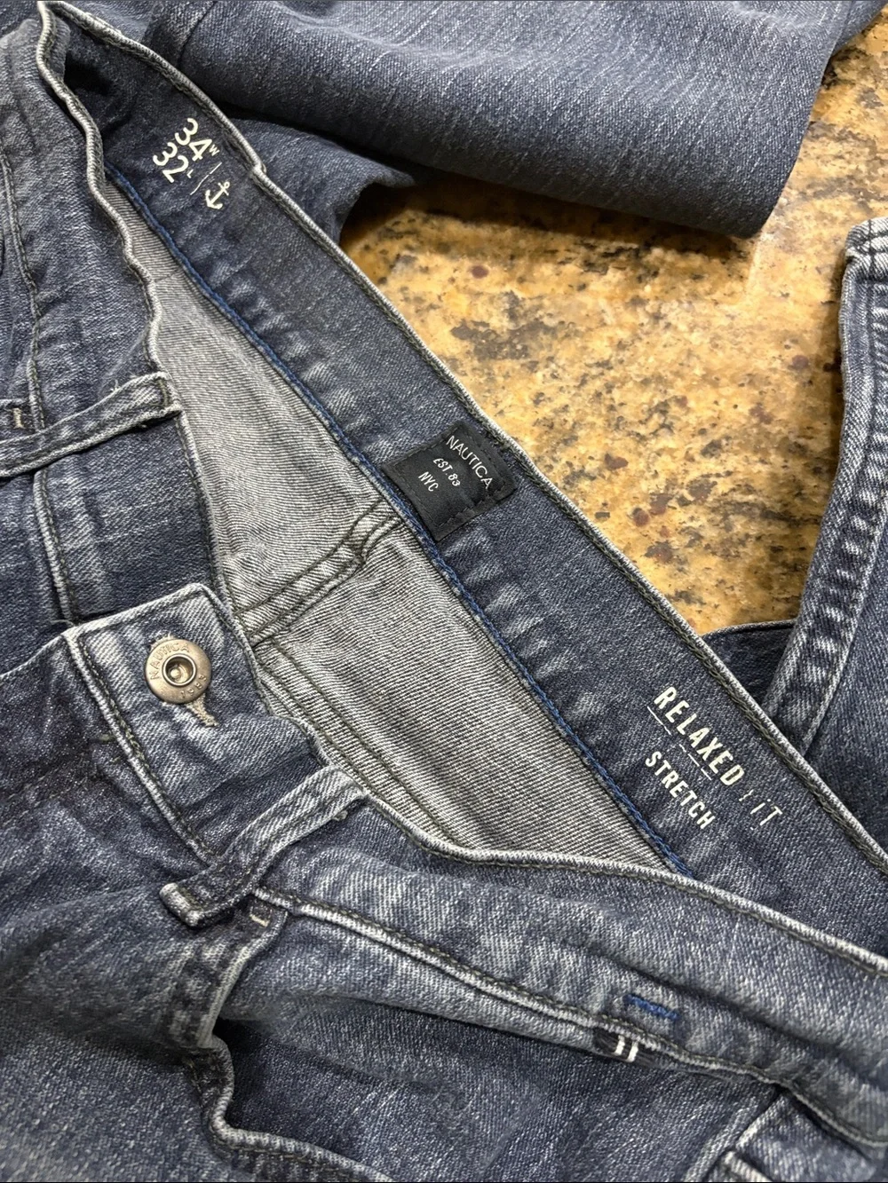 Nautica Men's 34/32 Relaxed Fit stretch Jeans Blue